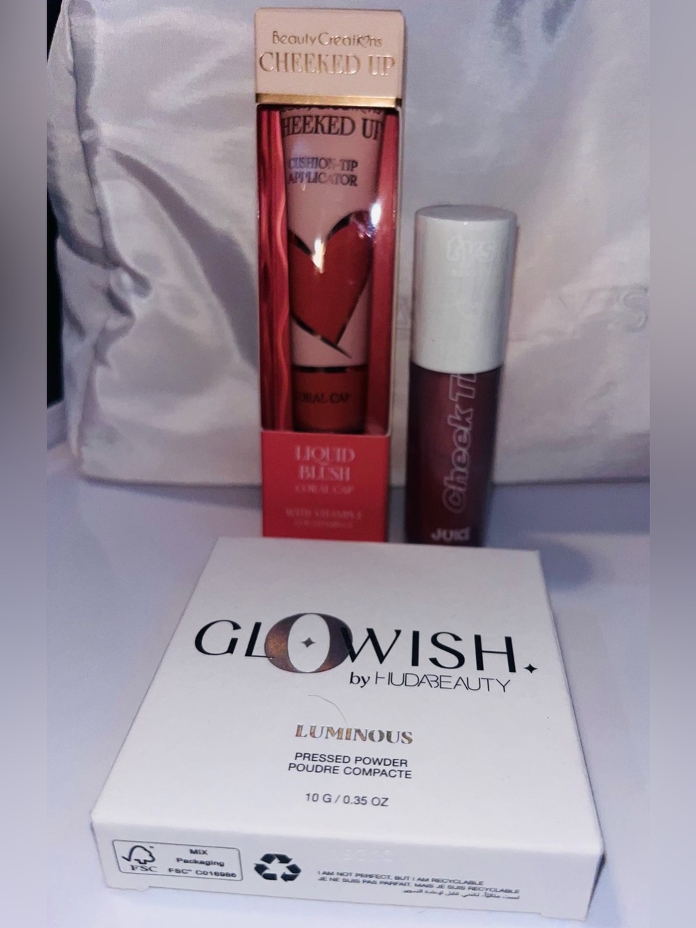HUDA BEAUTY Glowish Pressed Powder & Cheek'd Up Blush & Cheek Treat